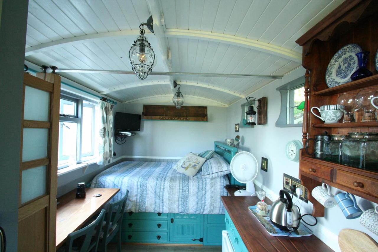 Bronllys Farm Coastal Self-Catering Διαμέρισμα Λανέλι Εξωτερικό φωτογραφία