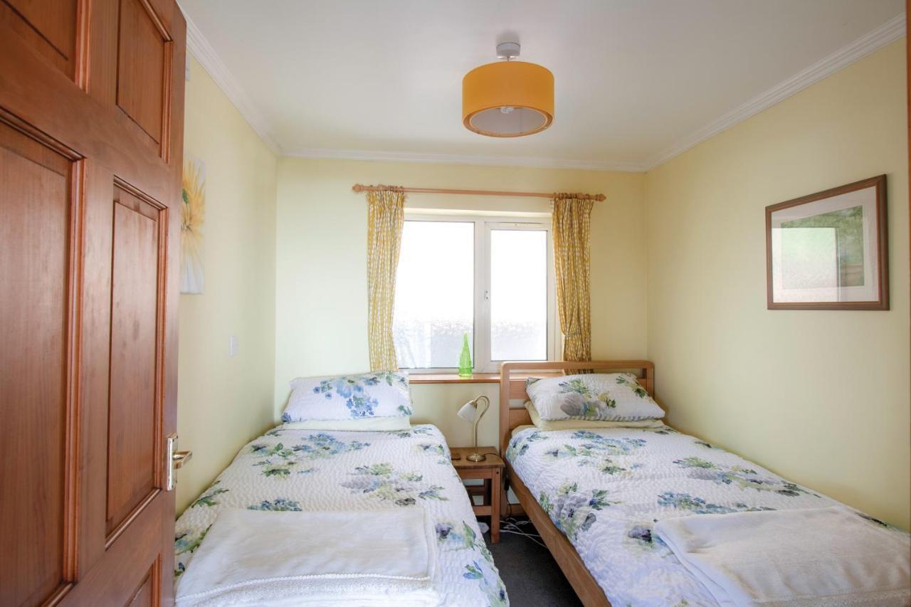 Bronllys Farm Coastal Self-Catering Διαμέρισμα Λανέλι Εξωτερικό φωτογραφία