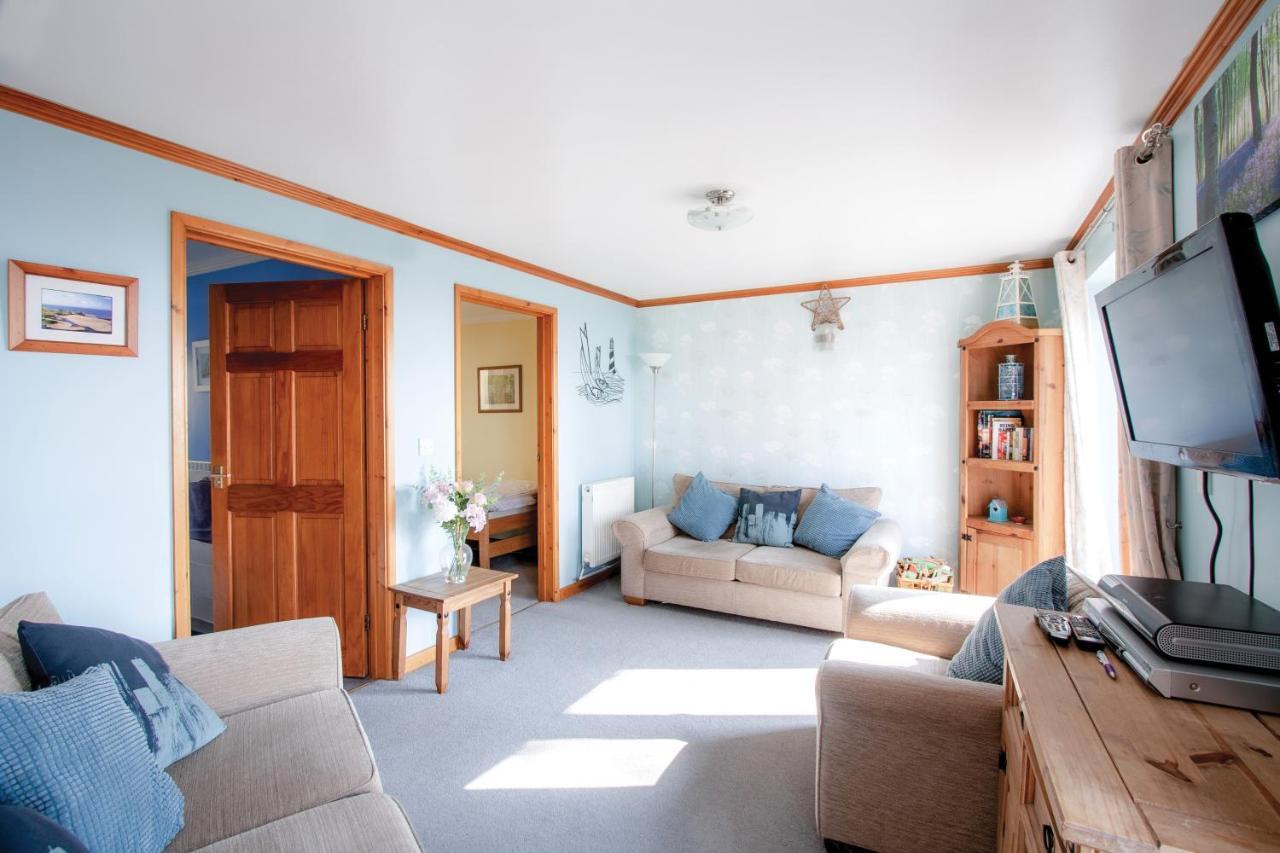 Bronllys Farm Coastal Self-Catering Διαμέρισμα Λανέλι Εξωτερικό φωτογραφία
