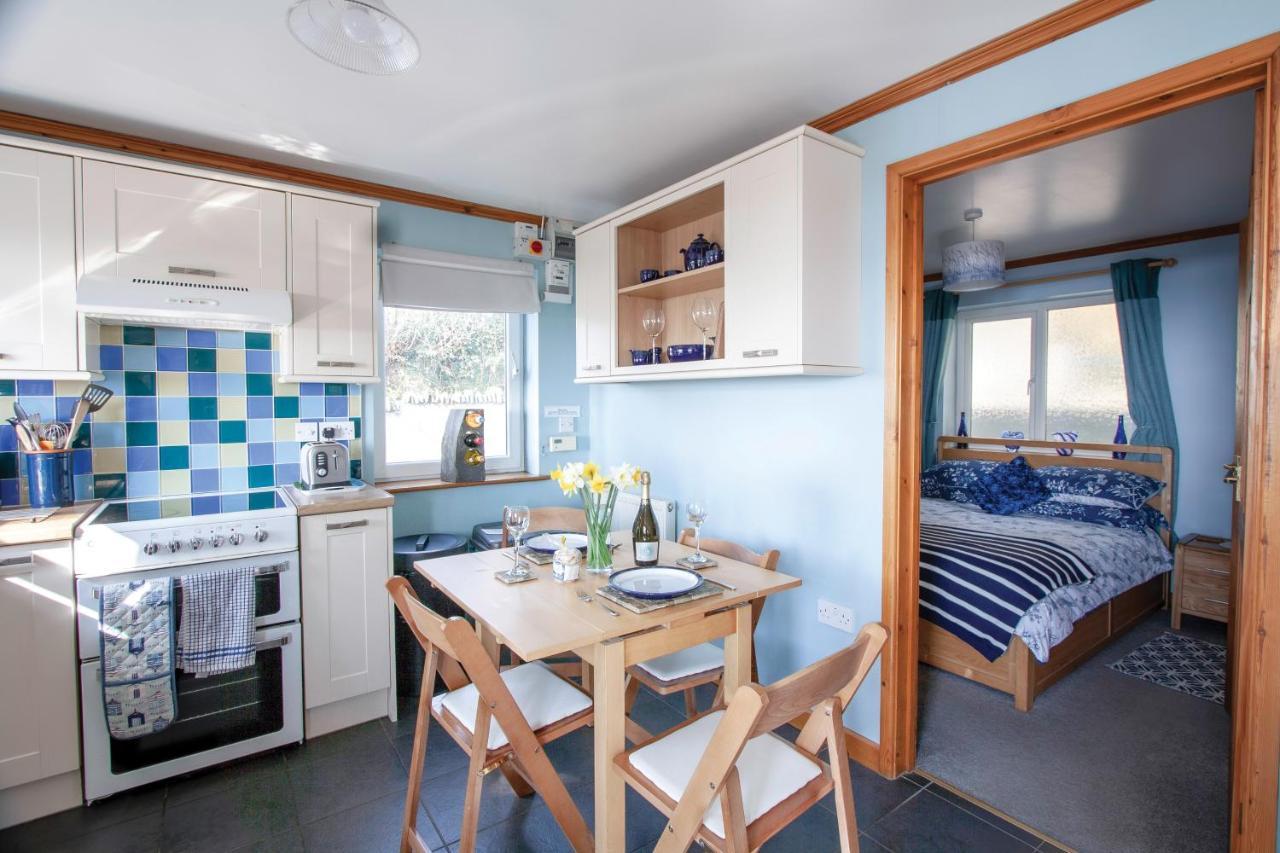 Bronllys Farm Coastal Self-Catering Διαμέρισμα Λανέλι Εξωτερικό φωτογραφία