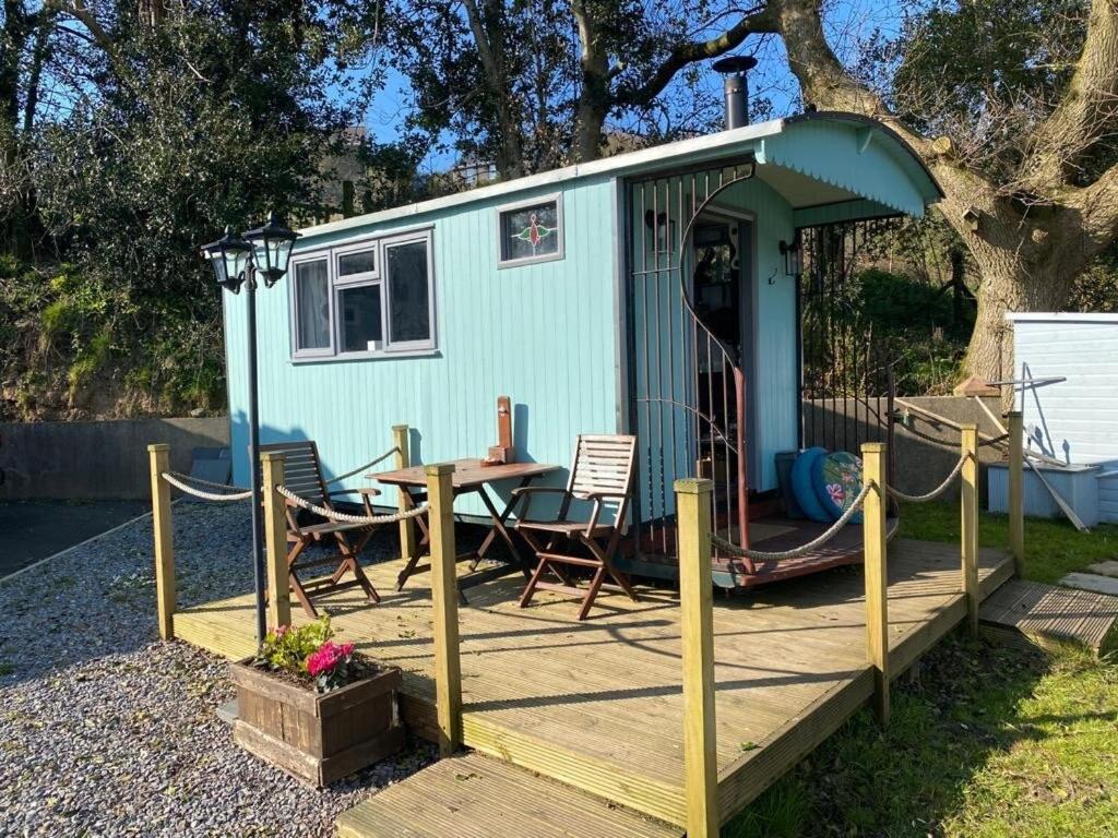 Bronllys Farm Coastal Self-Catering Διαμέρισμα Λανέλι Εξωτερικό φωτογραφία