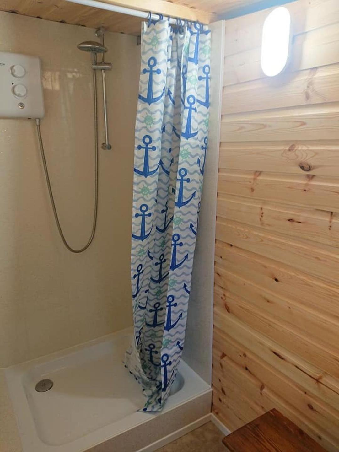 Bronllys Farm Coastal Self-Catering Διαμέρισμα Λανέλι Δωμάτιο φωτογραφία